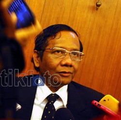 Murni Masalah Asmara, Mahfud MD Tak Lihat Dalang di Balik Kasus Sampang