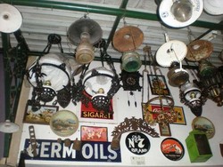 Pasar Loak Paling Ramai di Indonesia