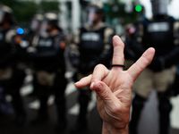 Tolak Romney, Pendemo Sambangi Konvensi