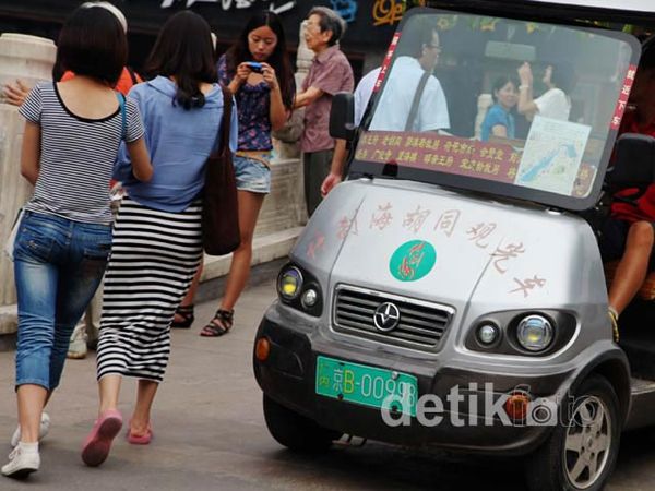 Mobil Listrik Bukan Basa-basi Mobil Listrik Bukan Basa-basi