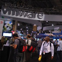 Gaya Baru Komputasi Awan ala VMware