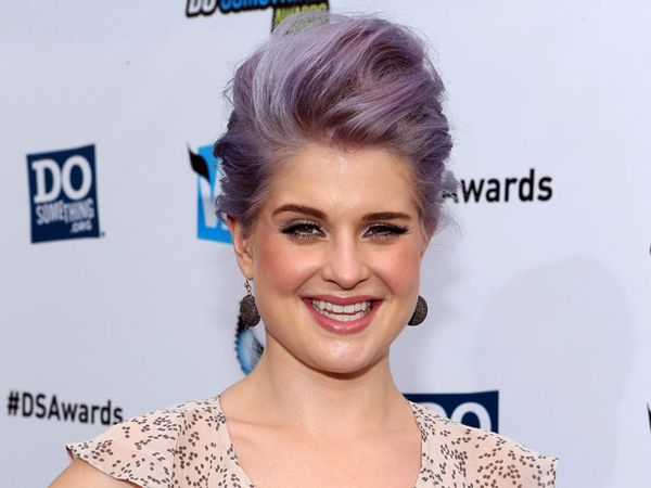 Rambut Ungu Kelly Osbourne