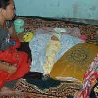 Bayi Perempuan Dibuang dalam Keadaan Telanjang