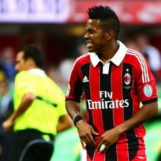 Robinho Cedera, Milan Krisis Striker