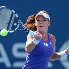 Radwanska & Ivanovic Lewati Babak Pertama
