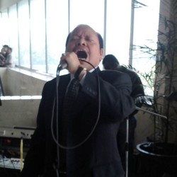 Acara Organ Tunggal dan Jamuan Sarapan di Ultah DPR