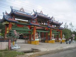 Indahnya Kerukunan Beragama di Kota 1.000 Lampion