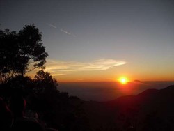 Dieng, Dari Legenda Sampai Sunrise Menawan