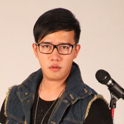 Vokalis Repvblik Idamkan Istri Seperti Rossa