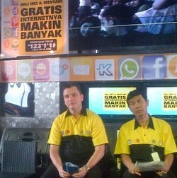 Program Bonus Malah Genjot Isi Ulang Pulsa Indosat
