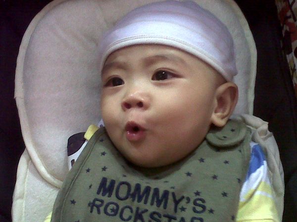 Damario Keanu Fariz Subekti, 10 Bulan, Lelaki