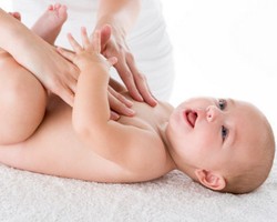 4 Tahapan Baby Spa yang Bisa Dilakukan di Rumah