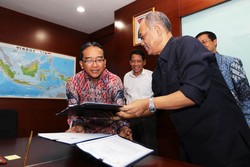 PLN & Pelindo III Berencana Bentuk Anak Usaha Baru