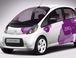 Keliling Dunia Naik Mobil Listrik? Tidak Masalah