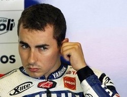 Di Yamaha, Lorenzo Setara dengan Rossi