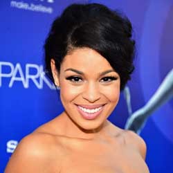 Jordin Sparks Bergaun Putih ala Pengantin