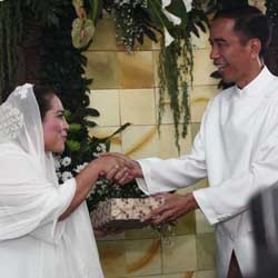 Jokowi Hadir di Pernikahan Nunung & Iyan