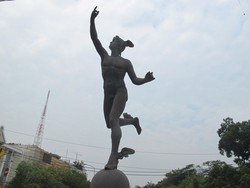 Hermes & 6 Monumen di Jakarta yang Wisatawan Tidak Ngeh