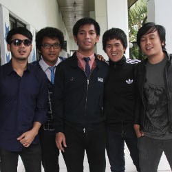 dMasiv Tak Segan Jualan Album Langsung ke Penggemar