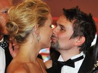 Kate Hudson & Matt Bellamy Pamer Kemesraan di Venice