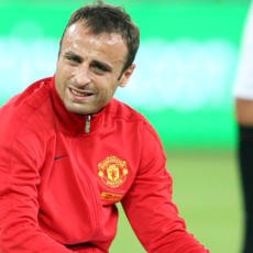 Fiorentina Geram pada Berbatov & Juve