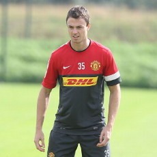 Evans Beri Kabar Baik untuk Barisan Pertahanan MU