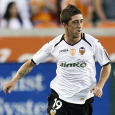 Swansea Datangkan Pablo Hernandez