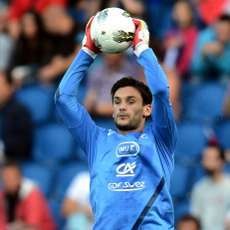 Lyon Setuju Tawaran Spurs Untuk Boyong Lloris