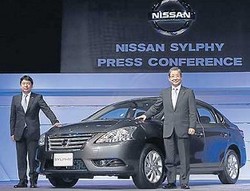 Petarung Corolla Altis dan Honda Civic dari Nissan 