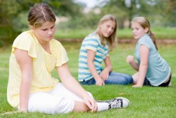 Karena Kesepian, Anak Tunggal Jadi Lebih Gampang Gemuk?