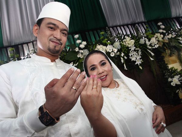 Momen-momen Indah di Pernikahan Nunung