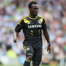 Dikabarkan Bidik Essien, Wenger Kalem