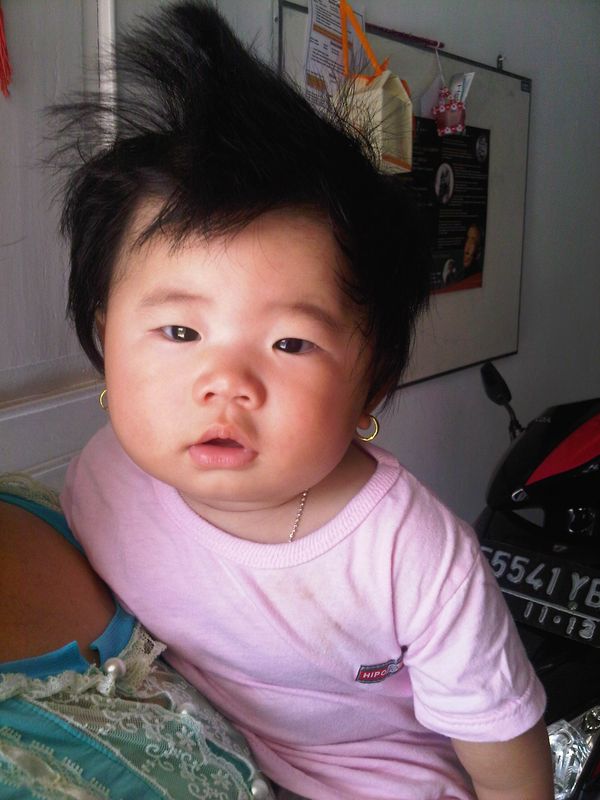 Jane Victoria, 7 Bulan, Perempuan