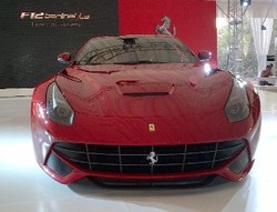 Harga Ferrari F12 Berlinetta Tergantung Pesanan