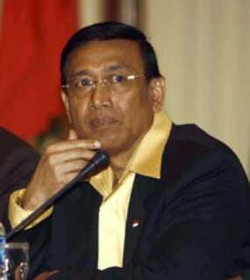 Wiranto Minta Kader Hanura Jabar tak Paling Muka Usung Aher
