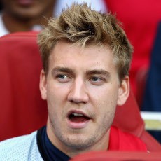 Bendtner Diragukan Bakal Sukses di Juve