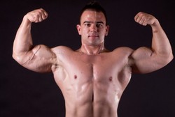 Protein Hulk, Perbesar Otot Tanpa Harus Olahraga