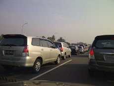 Tol Jagorawi Arah Jakarta Macet Parah dari KM 13