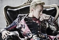 G-Dragon Rilis Album Mini Perdana 15 September 2012