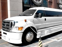 Limosin Monster Sepanjang 20 Meter!