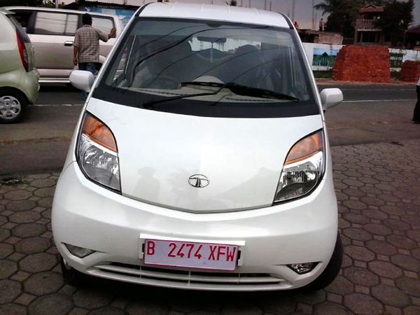 Interior Tata Nano di Indonesia Terungkap