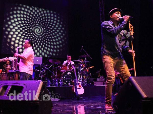 Konser Tunggal 17 Tahun Glenn Fredly
