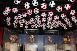 Makin Gila Bola di Museum Bayern Munich