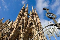 Bangunan Paling Unik, Nyentrik dan Ikonik di Barcelona