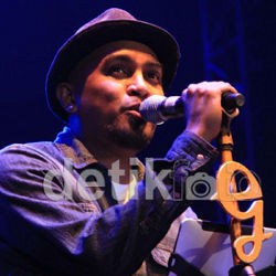 Glenn Puas Gelar Konser Tanpa Sponsor