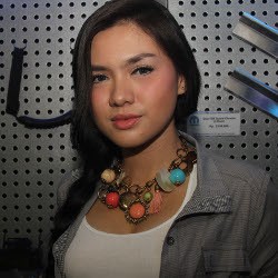 Vicky Shu Kangen Suasana Bercinta