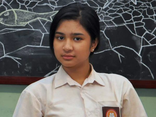 Mikha Tambayong Jadi Anak SMA