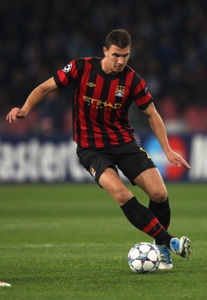 Dzeko: City Tak Takut Siapa pun