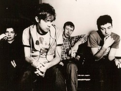 Bassist Blur Tertarik Bentuk Grup Super Bersama Johnny Marr