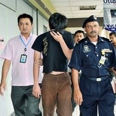 Pamer Bokong di Depan PM Najib, Mahasiswa Malaysia Ditangkap Polisi